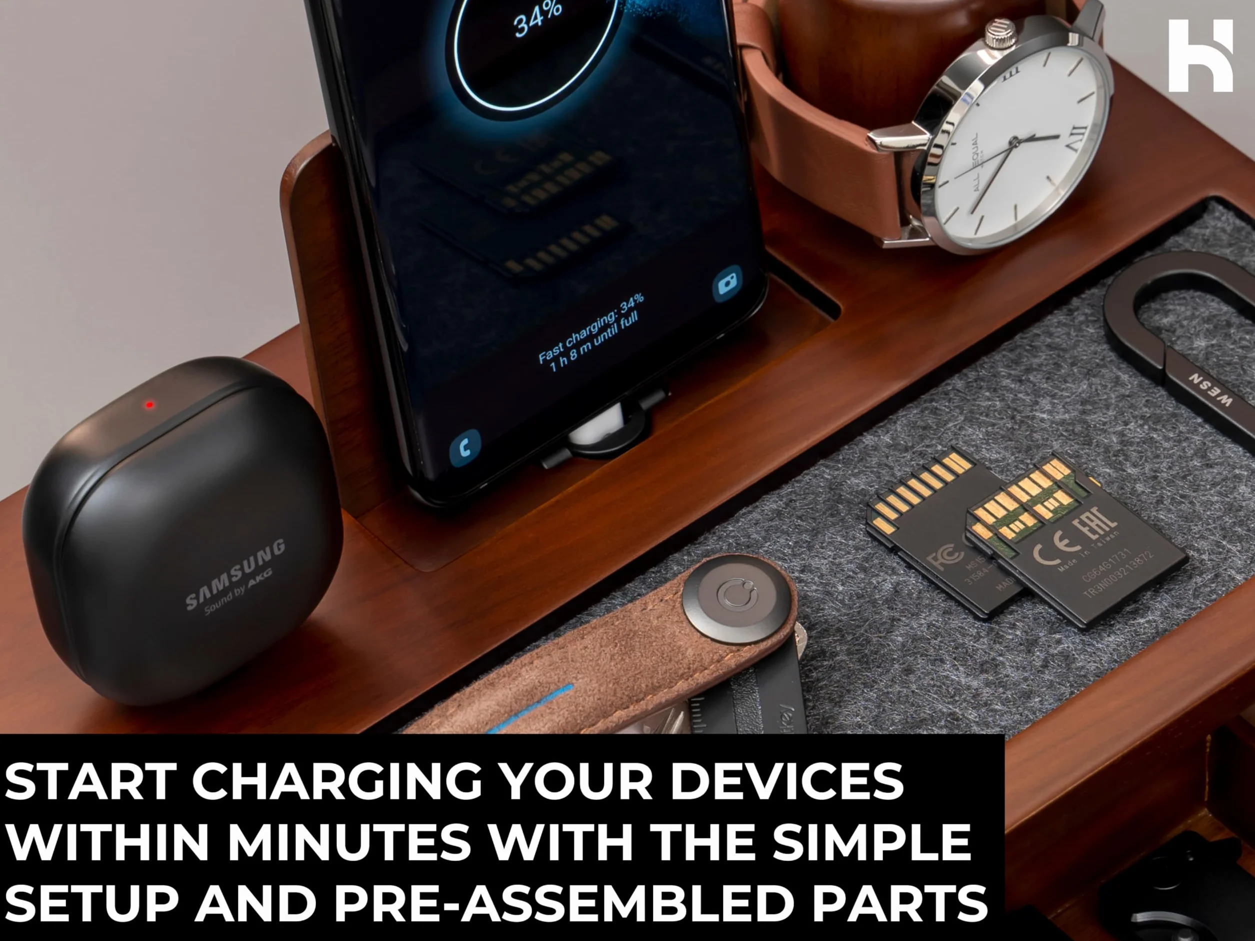 Holme & Hadfield Organizer da comodino da uomo, docking station unica in legno per caricare il telefono e gli auricolari, stazione di ricarica in legno con vassoio foderato e cassetto, docking station