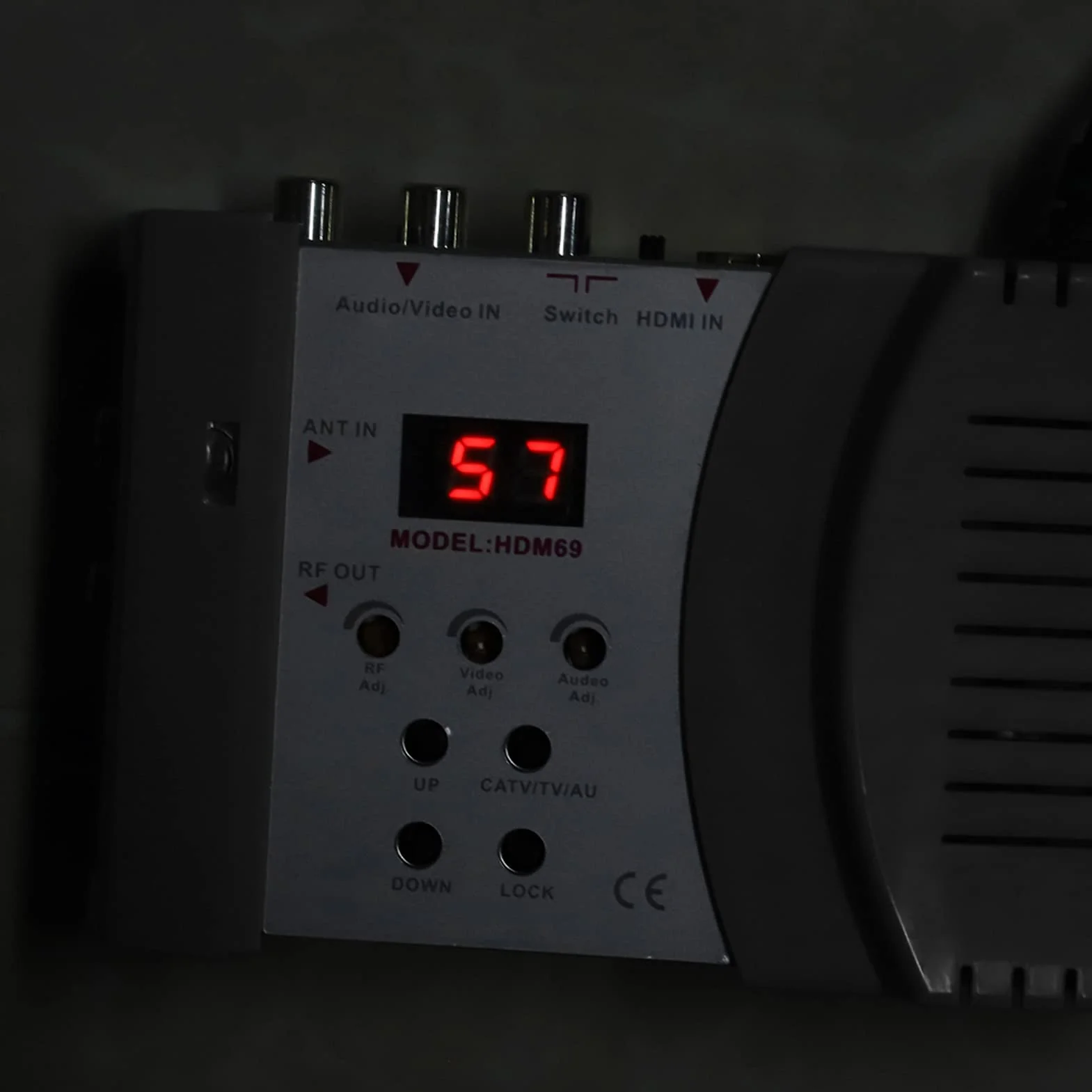 Bewinner HDM69 Modulatore Interfaccia Multimediale HD RF Digitale Convertitore AV a RF VHF/UHF PAL