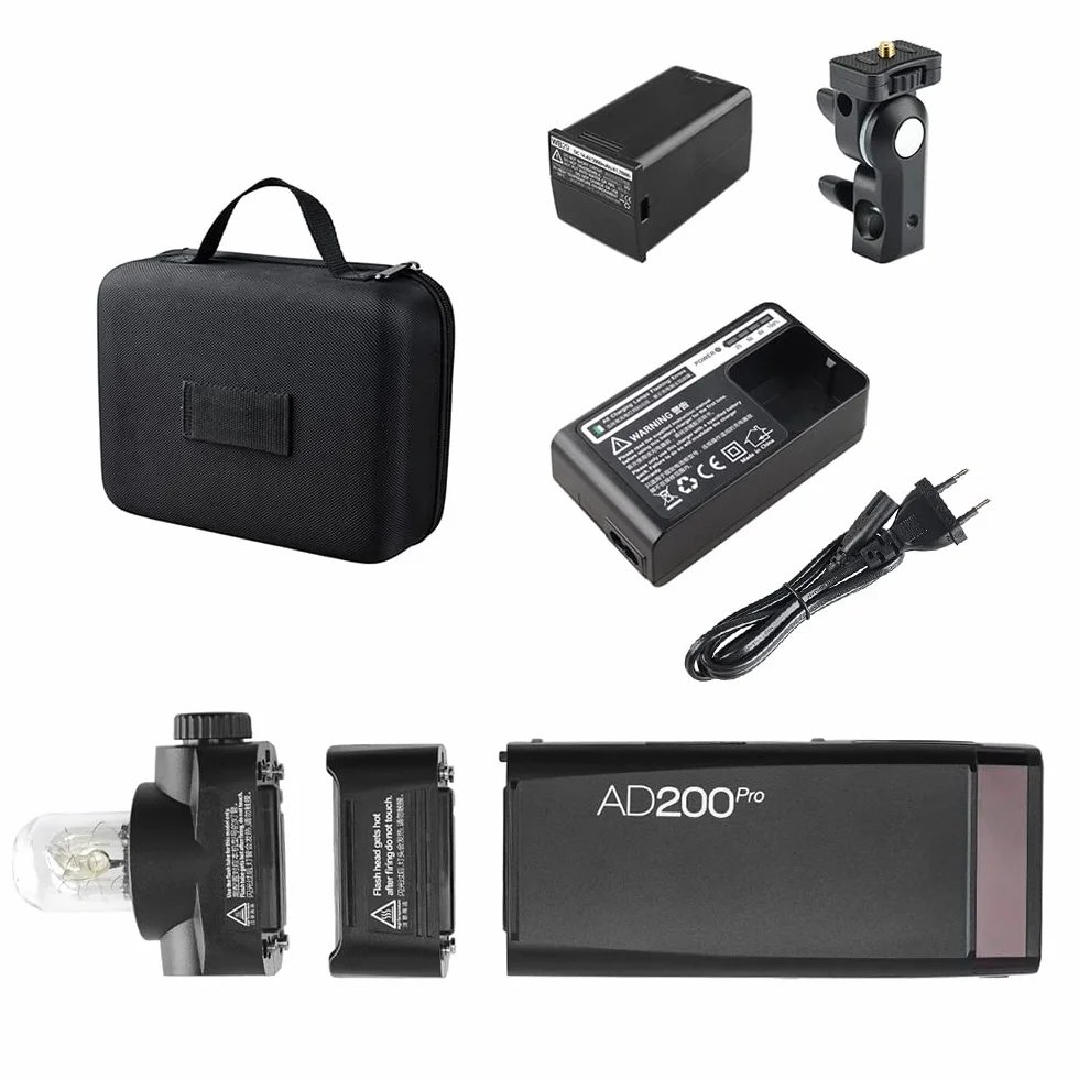 Godox AD200Pro Pocket Flash Flash portatile TTL wireless con testina intercambiabile GN52 GN60 1 / 8000s HSS 2.4G Wireless X System 200W per Nikon Sony Fujifilm Olympus Panasonic Canon EOS Telecamere
