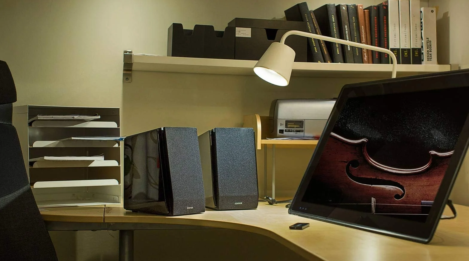 Edifier R1850DB Diffusori da Scaffale Attivi con Ingresso Bluetooth e Ottico - Monitor da Studio 2.0 - Amplificatore integrato con Linea Subwoofer Out