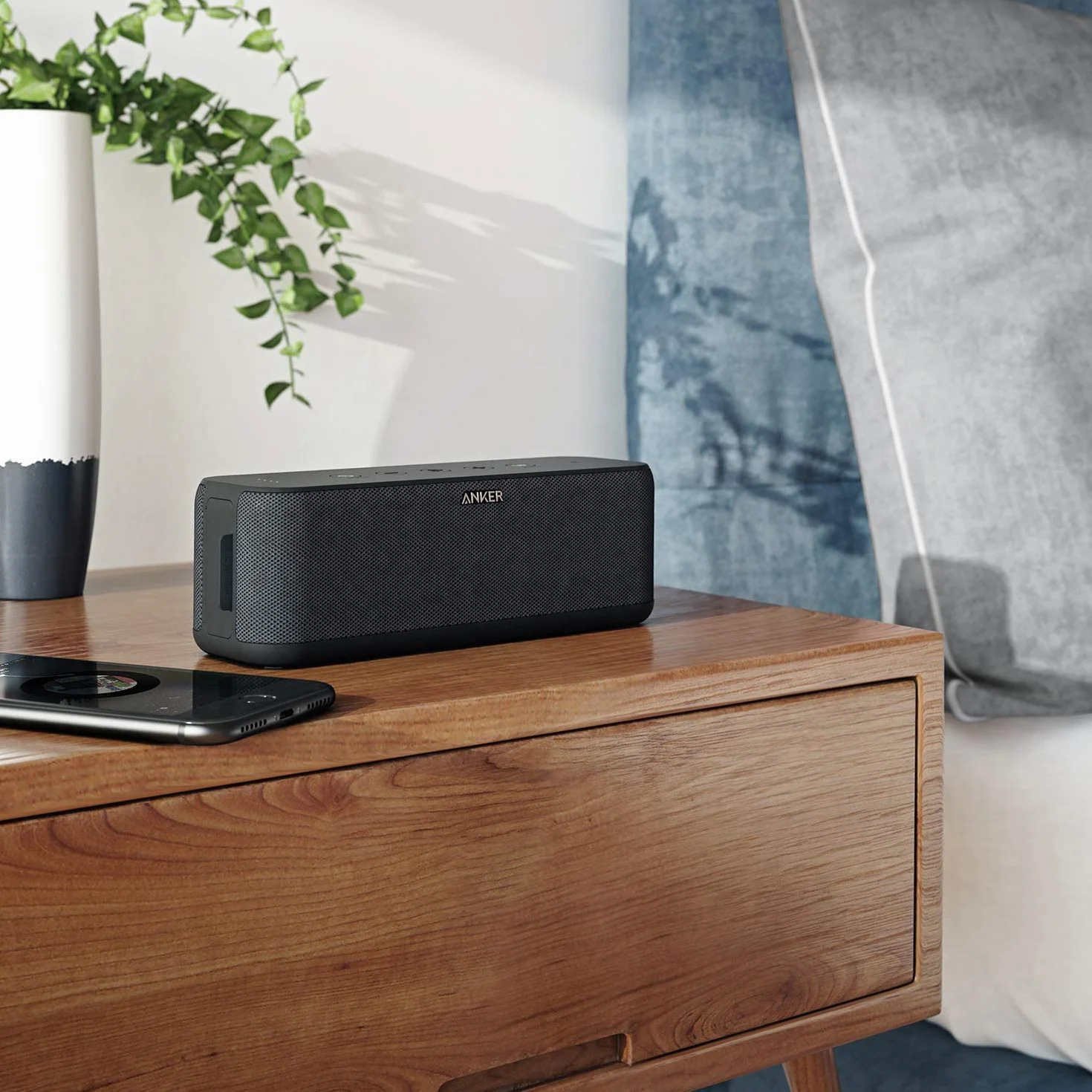 Anker Soundcore Speaker Portatile Bluetooth Boost 20W con Tecnologia BassUp, 12 Ore di Autonomia, Resistente all'Acqua IPX5, Raggio Bluetooth 20 Metri con Suono e Bassi Superiori