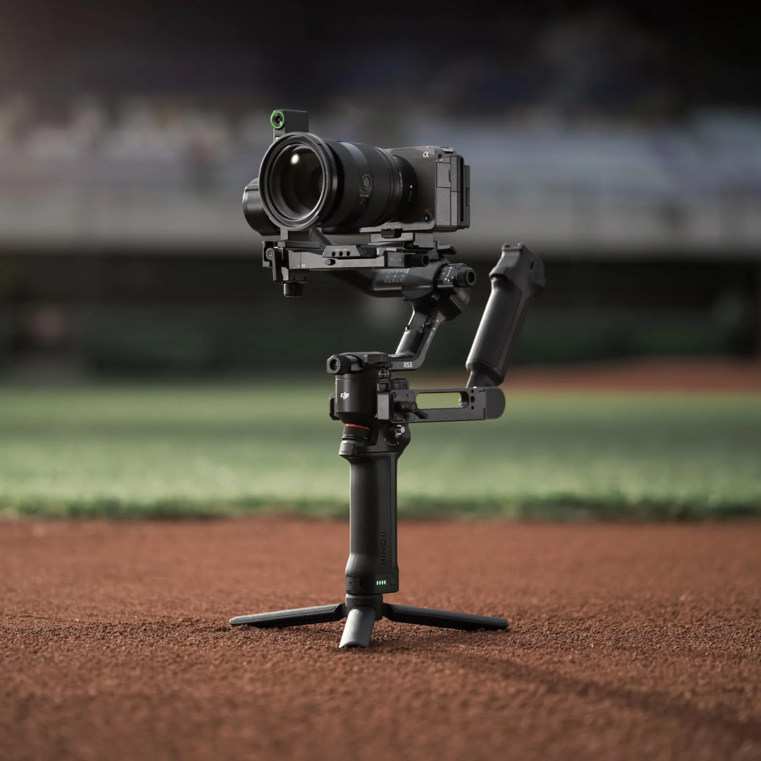 DJI RS 5 Combo, stabilizzatore per fotocamera Canon/Sony/Nikon/Fujifilm, tracciamento intelligente, impugnatura elettronica a valigetta, manopole di regolazione fine, nuovo indicatore dell'asse Z
