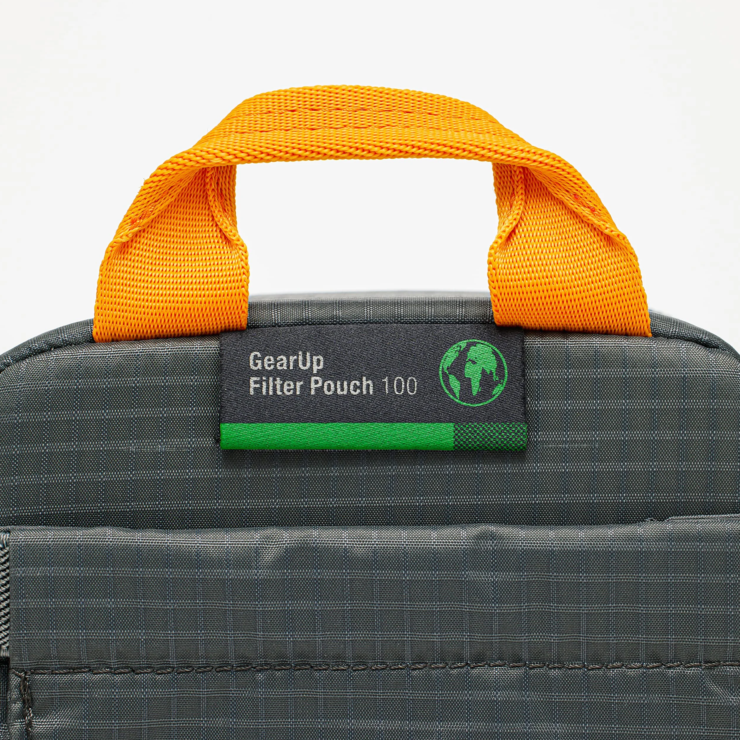 Lowepro GearUp Filter Pouch 100, Custodia per Filtri con Vani per 10 Filtri a Lastra, 2 Rotondi e Supporto, Custodia Antigraffio per Schede, Realizzata con Tessuti Riciclati, Grigia
