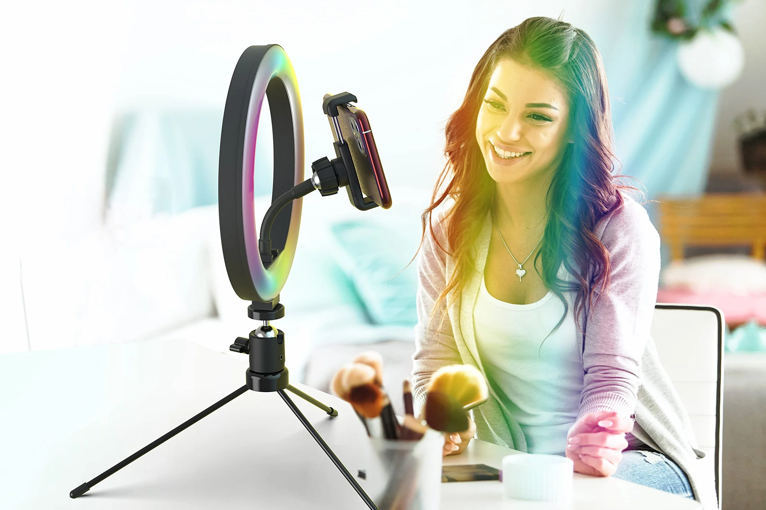 DigiPower Luce ad anello RGB da 10" con 3 modalità di illuminazione, 15 colori RGB e 10 livelli di luminosità, supporto per smartphone (iOS/Android), per trucco, YouTube, TikTok e Vlogging,