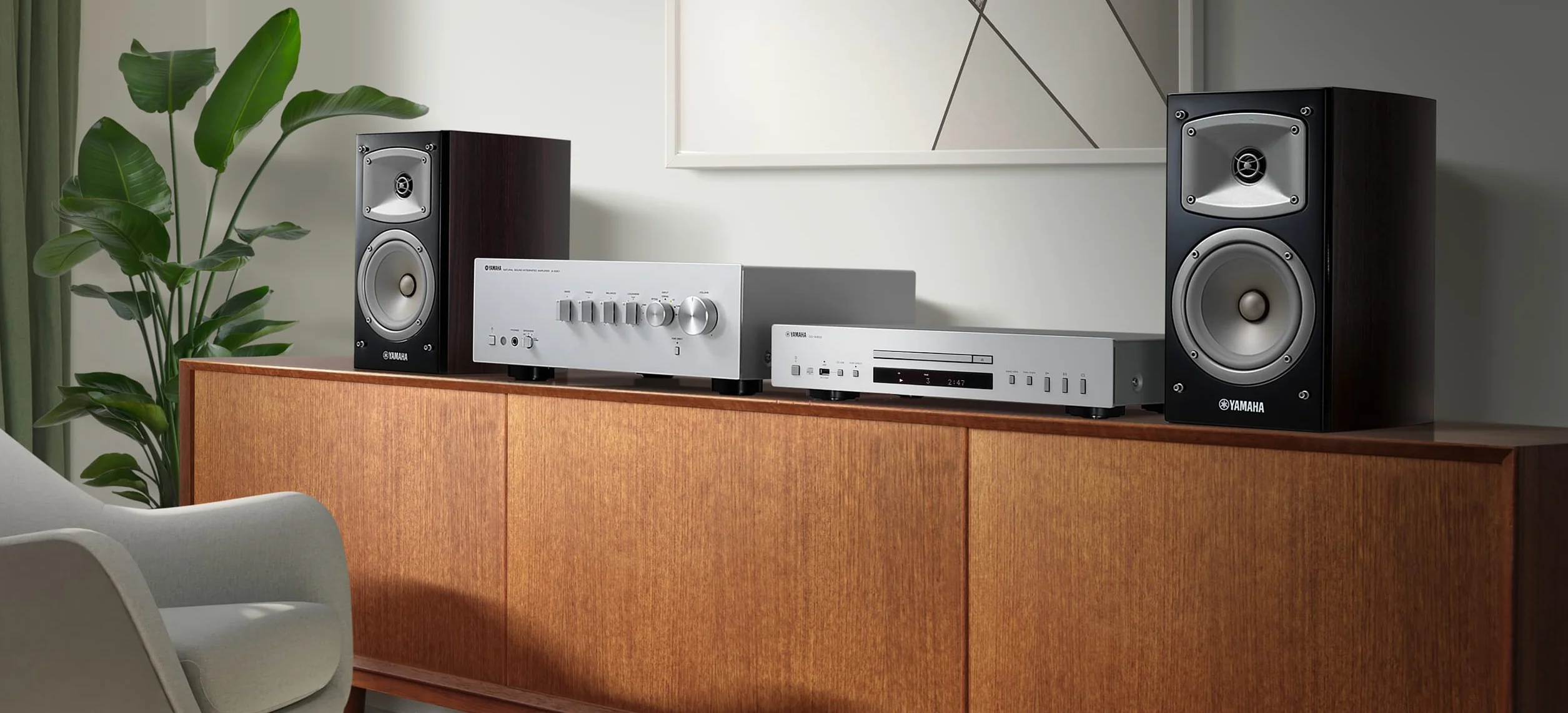 Yamaha CD-S303 - Lettore CD con DAC ad Alte Prestazioni da 192 kHz/24 bit, Pure Direct, Porta USB, Supporto Audio ad Alta Risoluzione, Nero