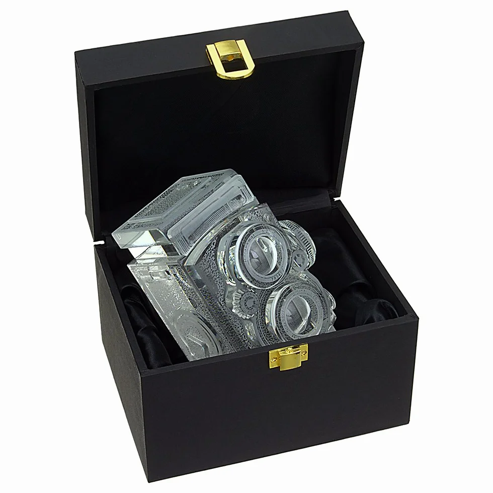 Fotodiox Crystal TLR Camera Display Model – Replica 4/5 Size of Rolleiflex 2.8 Camera with Zeiss Planar 80mm lens; Paperweight, Book Shelf, Bookends, Paper Weight