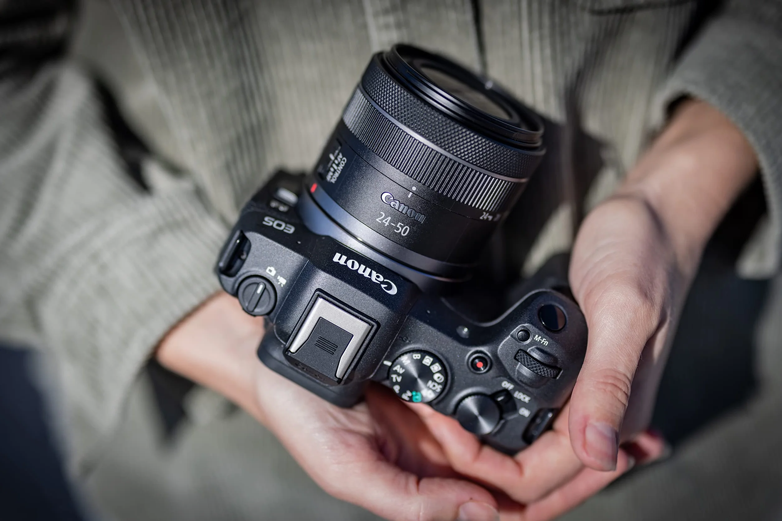 Canon obiettivo RF 24-50mm f/4,5-6,3 IS STM