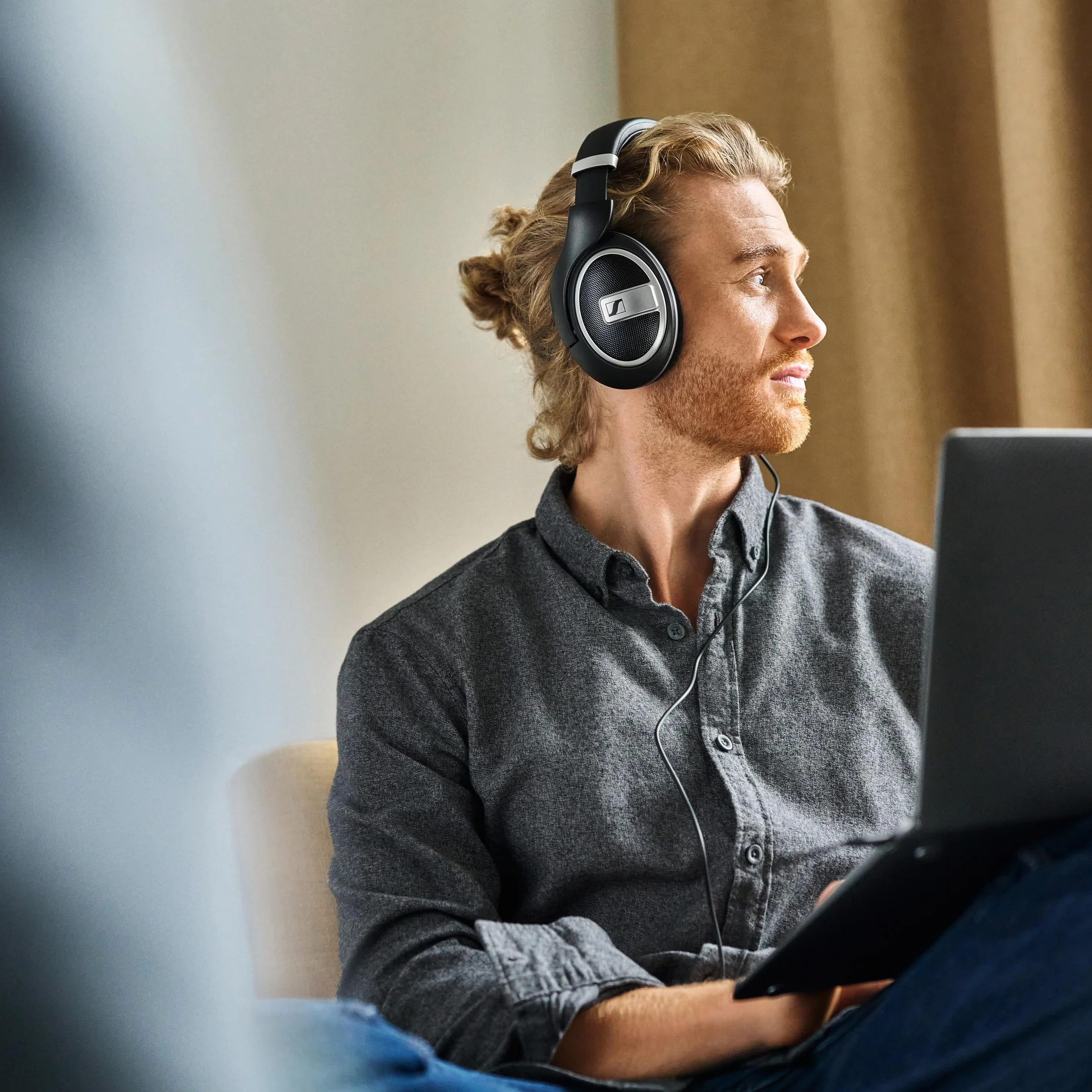 Sennheiser HD 599 Cuffie Aperte sul Retro, Edizione Speciale, Nero