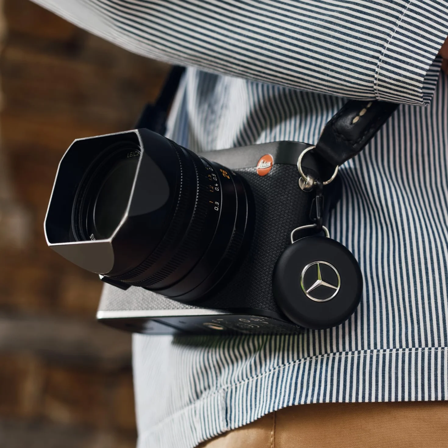 Chipolo LOOP Mercedes-Benz Edition Rechargeable Tracking Tag Item Locator for Keys Bags Apple Find My Android Find Hub