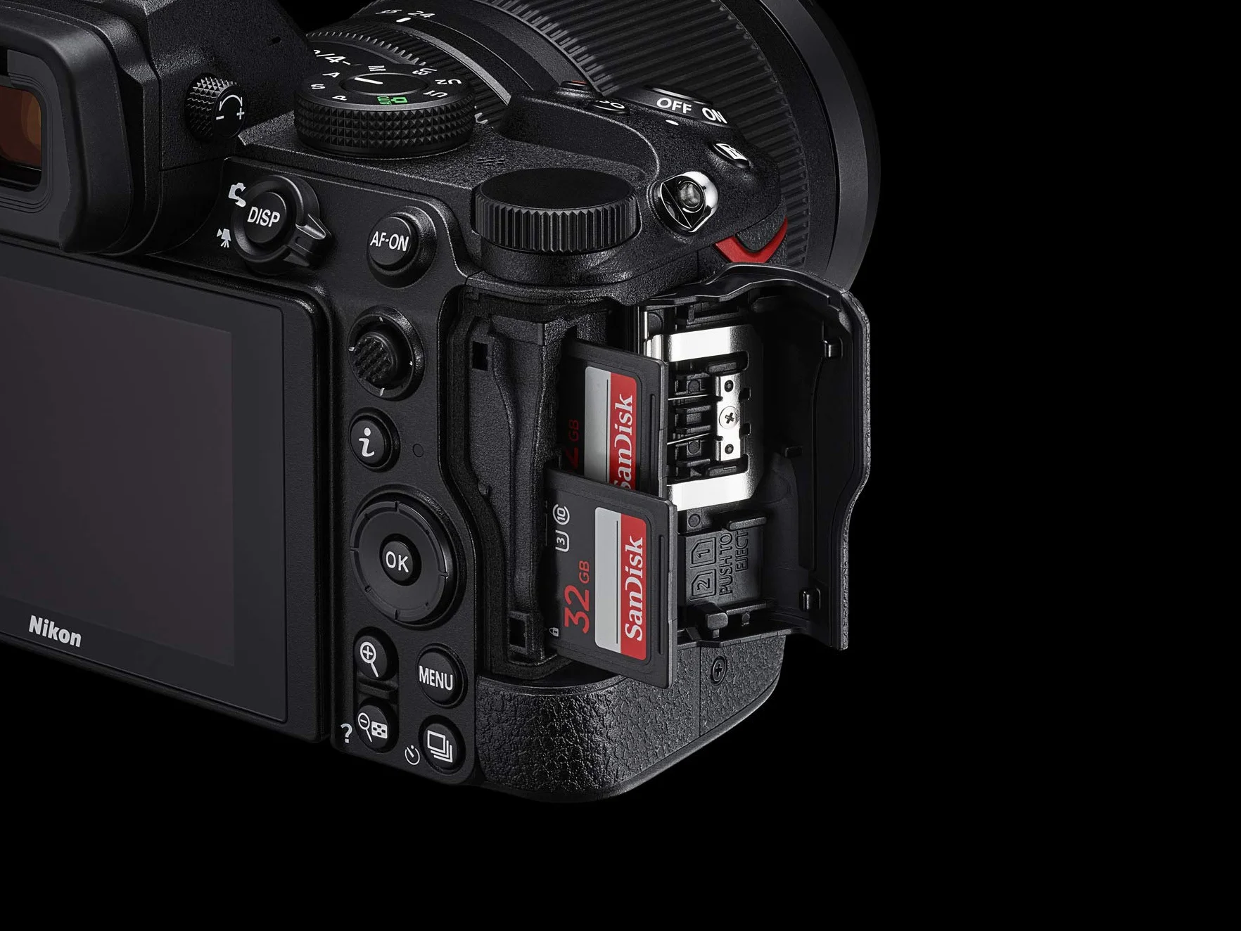 Nikon Kit fotocamera mirrorless Z5 + Z 24-70 mm (AF ibrido a 273 punti, stabilizzazione ottica dell'immagine a 5 assi, film 4K, slot per schede doppie), VOA040K006
