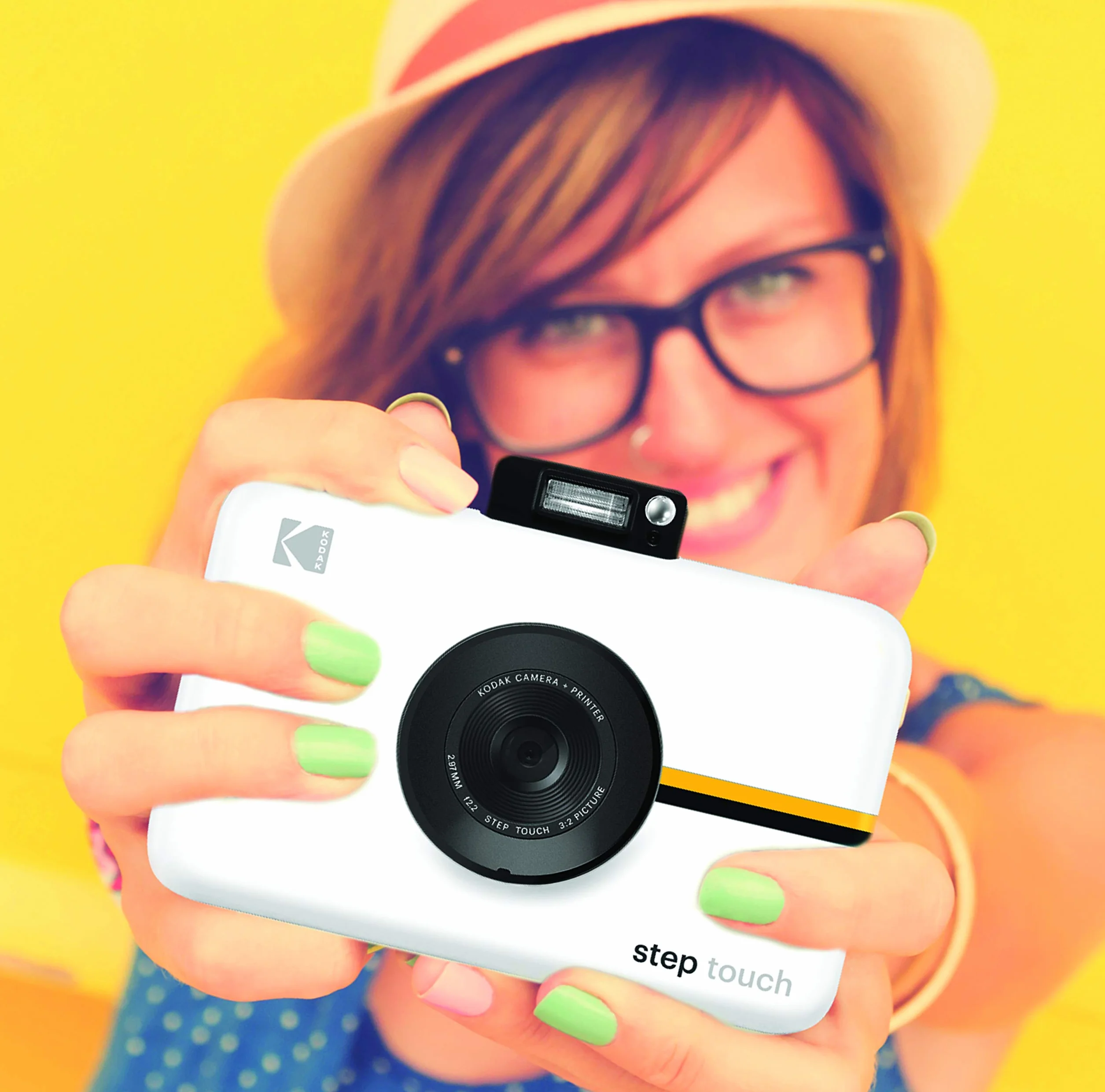 KODAK RODITC20AMZW Step Touch | Fotocamera digitale 13 MP a stampa istantanea, touchscreen LCD da 3,5", video HD 1080p, zoom ottico 10x, tecnologie Bluetooth e ZINK Zero Ink | Bianco