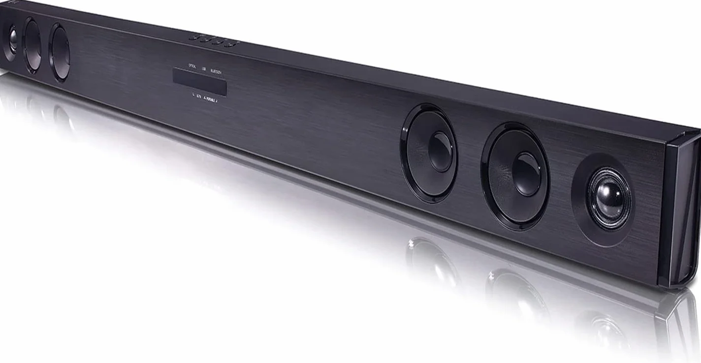 LG SQC2 Soundbar TV 300W, 2.1 Canali con Subwoofer Wireless, Soundbar Dolby Digital, Bluetooth, Ingresso Ottico, Ingresso AUX 3,5mm, USB