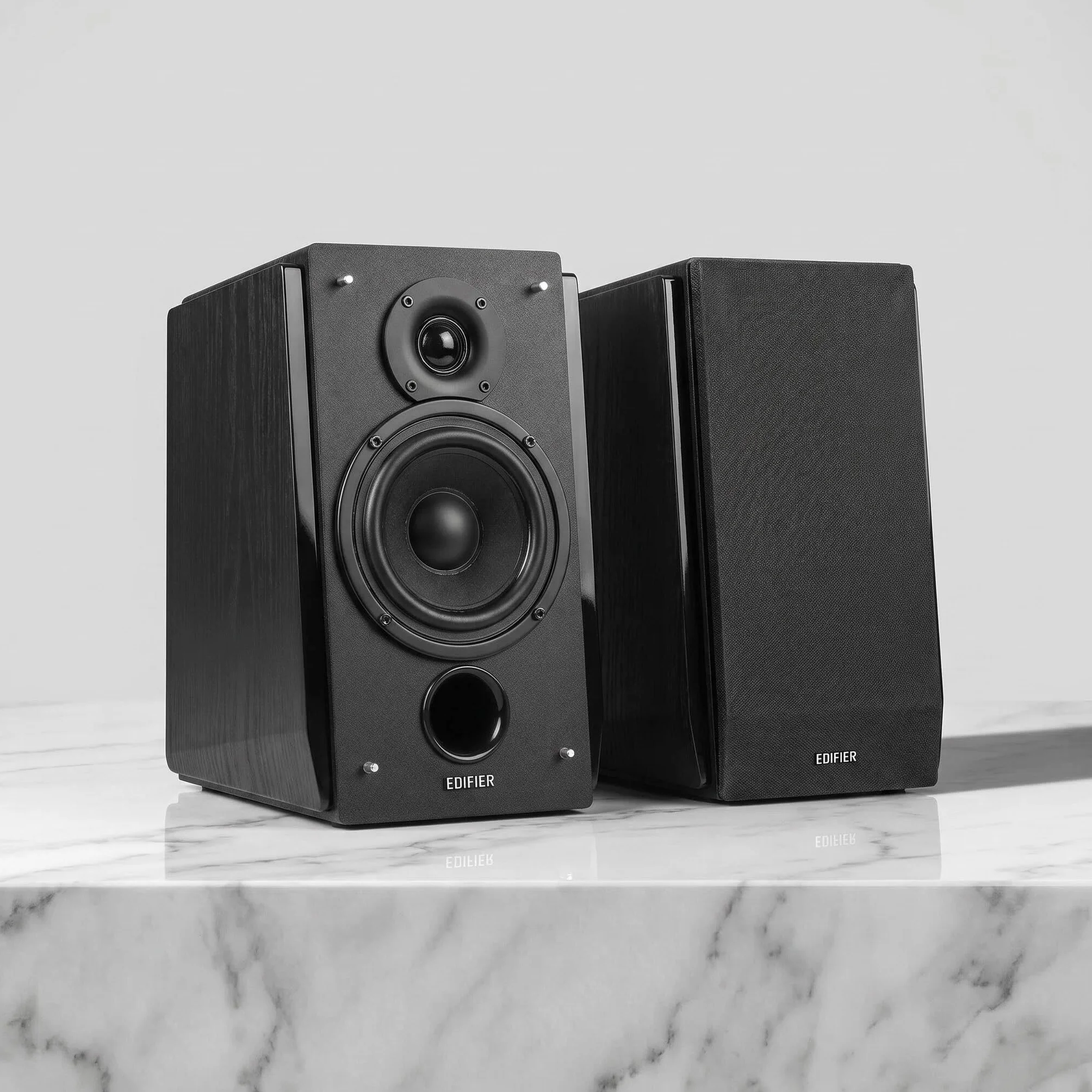 Edifier R1850DB Diffusori da Scaffale Attivi con Ingresso Bluetooth e Ottico - Monitor da Studio 2.0 - Amplificatore integrato con Linea Subwoofer Out