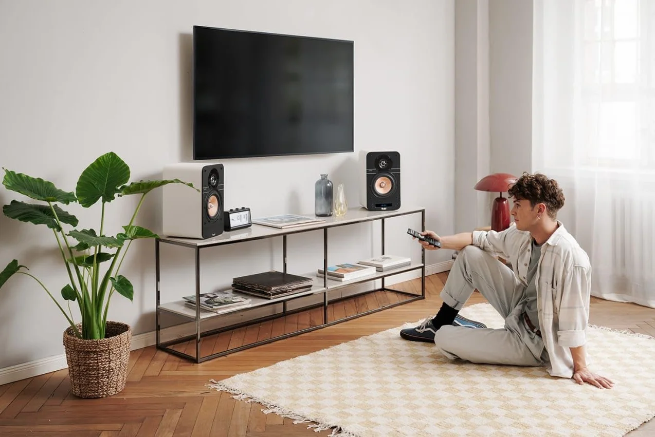 Teufel ULTIMA 25 AKTIV Club Edition 2.1 - Sistema audio con subwoofer - Altoparlante attivo da scaffale con Bluetooth e ricevitore AV integrato, Dolby Audio, DAB+, HDMI ARC CEC, Touch Slider - bianco