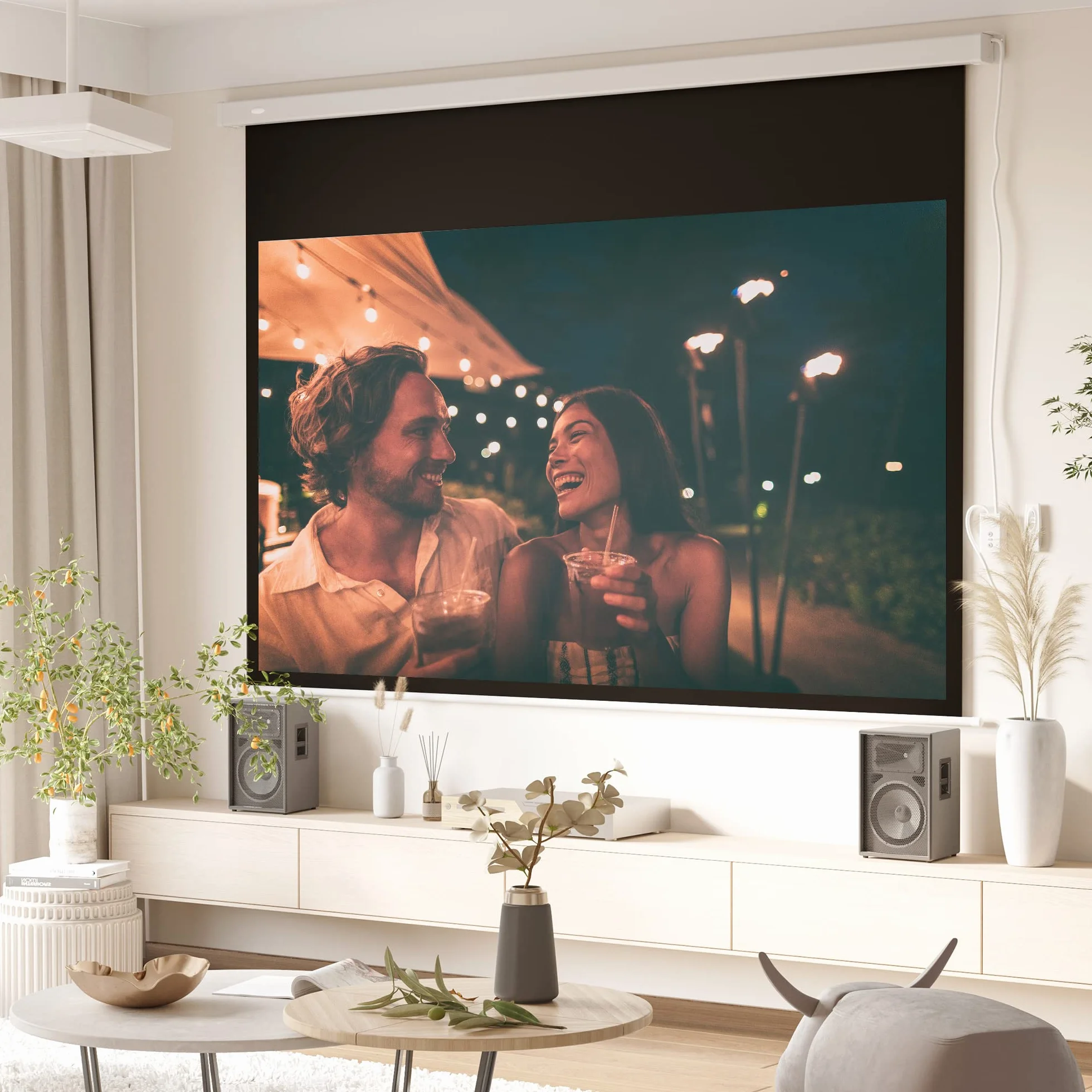 HOMCOM Telo Proiettore Motorizzato da 100 Pollici 4K HD Formato 16:9, Schermo Proiettore Motorizzato Elettrico con Telecomando, per Casa, Cinema, Ufficio, Home, Esterno, 247x7.5x168 cm, Bianco