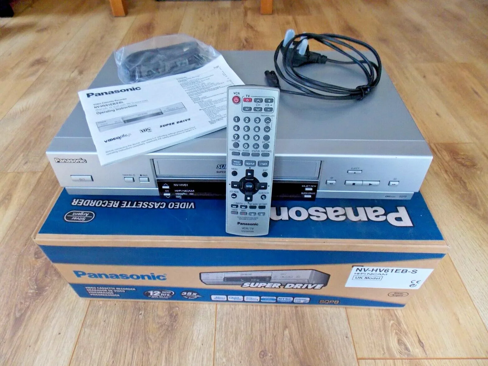 Panasonic NV-HV 61 EG-K Videoregistratore VHS Nero