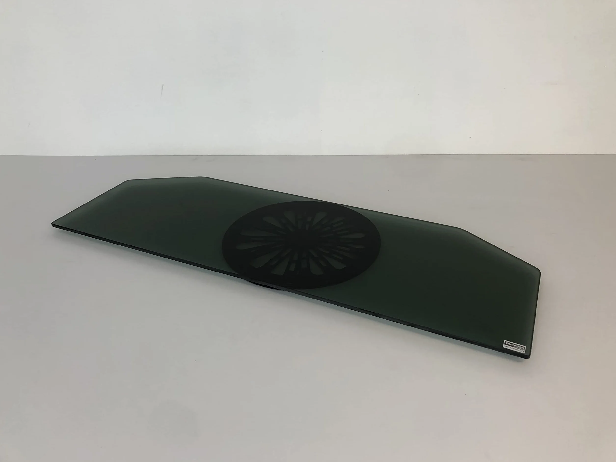 Base girevole per TV, sagomata sul retro per facilitare la rotazione - in vetro temperato mm 6 colore Nero fumè, GK95N, dim: cm 94x32 - portata max. kg 40