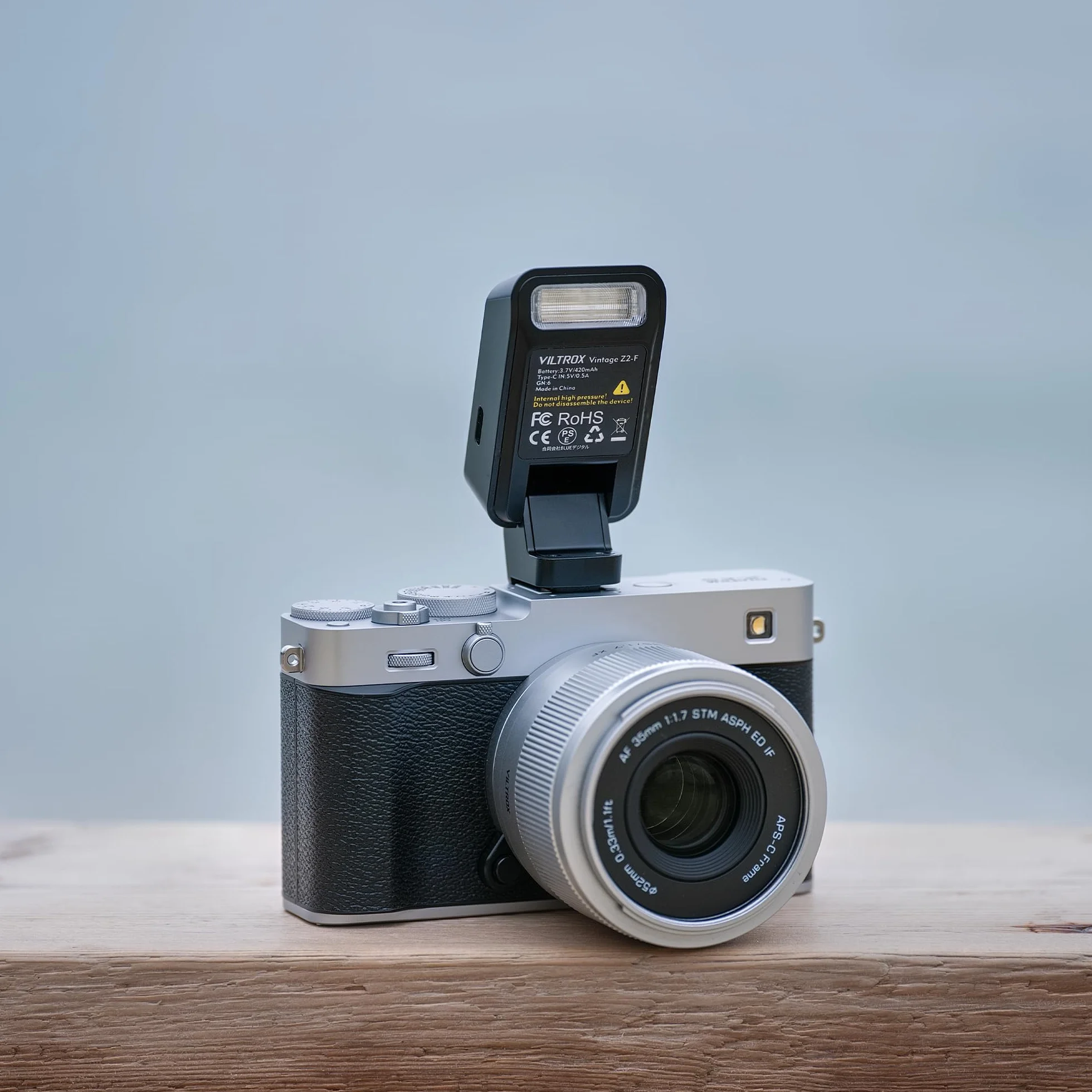 VILTROX Flash TTL Mini Retro per Fujifilm, Speedlite Tascabile Pieghevole, 10 Ws, USB-C Ricaricabile (Z2-F)
