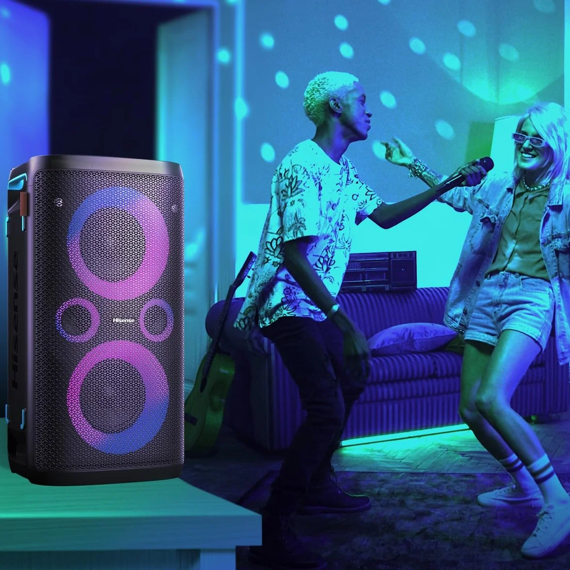 Hisense Party Storm, l'altoparlante Bluetooth con una potenza da 300W, woofer integrato,Modalita' Karaoke, wireless charging pad integrato, ingresso e uscita AUX, USB