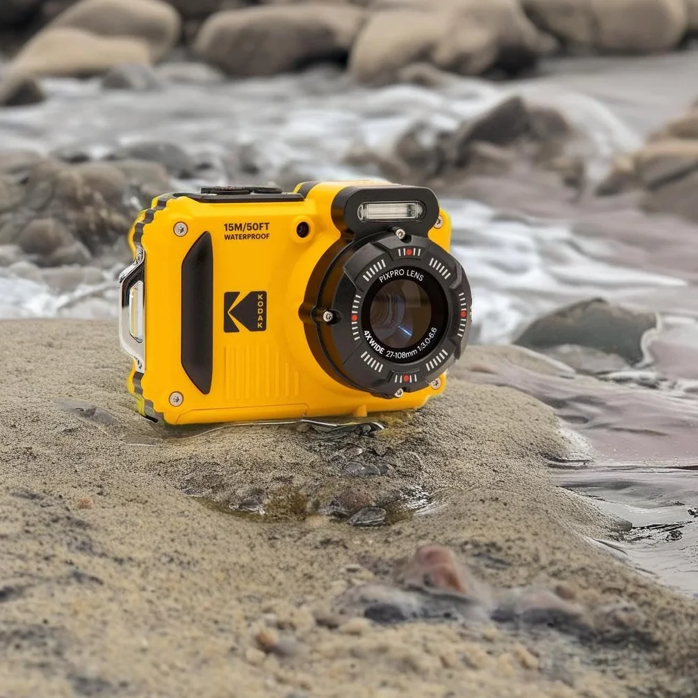 KODAK Pixpro WPZ2 - Fotocamera Digitale Compatta 16M Pixel, Impermeabile fino a 15m, Antiurto, Video 720p, Schermo LCD 2,7 - Batteria Li-ion, Giallo