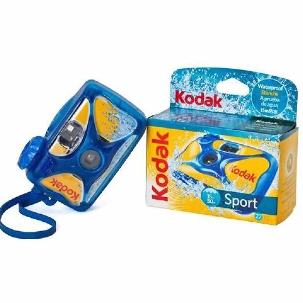 Kodak Fotocamera monouso subacquea sportiva monouso con pellicola a 800 velocità a 27 esposizioni (confezione da 3)