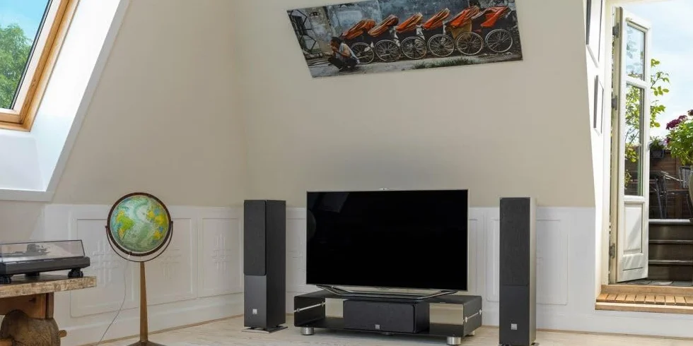 DALI Altoparlante Vokal Center Oberon – Chiarezza vocale ottimale e sfondo dinamico per un'esperienza di home theater impressionante, perfettamente abbinato a tutta la serie Oberon