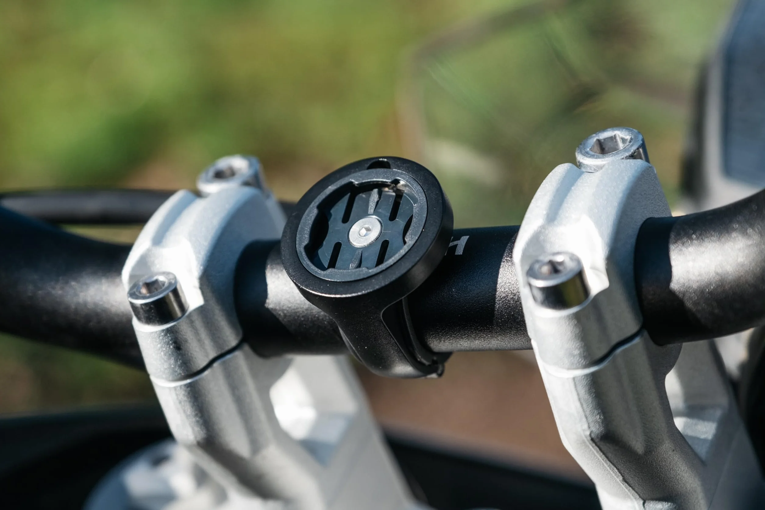 Beeline Supporto Morsetto Manubrio per Moto II Metallo Anodizzato 22,2-31,8 mm Montaggio Girevole