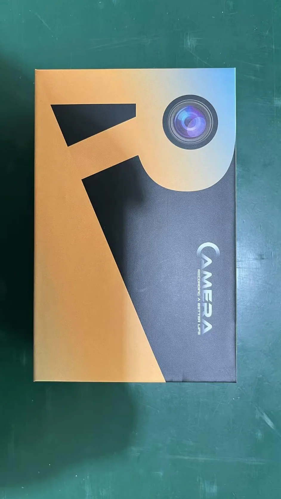 2.7K Mini Action Cam Portatile, Body Cam Dimensione Pollice, Integrata 32GB, Mini Action Camera,Bodycam Magnetica con Angolo Ampio 130°, POV Impermeabile 10M, Controllo App WiFi (Grigio)
