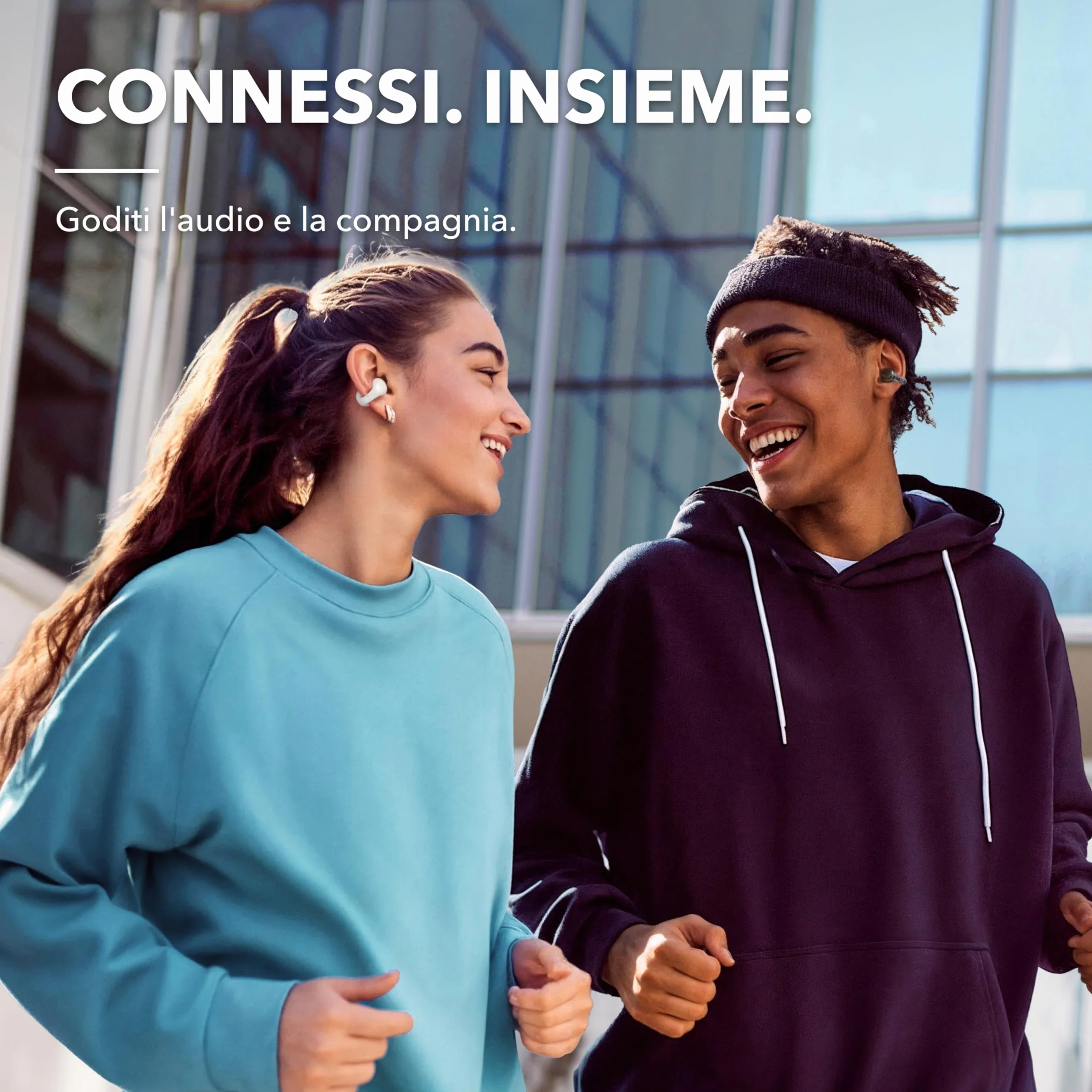 Soundcore C30i di Anker, auricolari open-ear con clip, comodi e leggeri, custodia design rigido, archetti collegabili, driver potenti per suono nitido, 30 ore di autonomia, resistente all'acqua IPX4