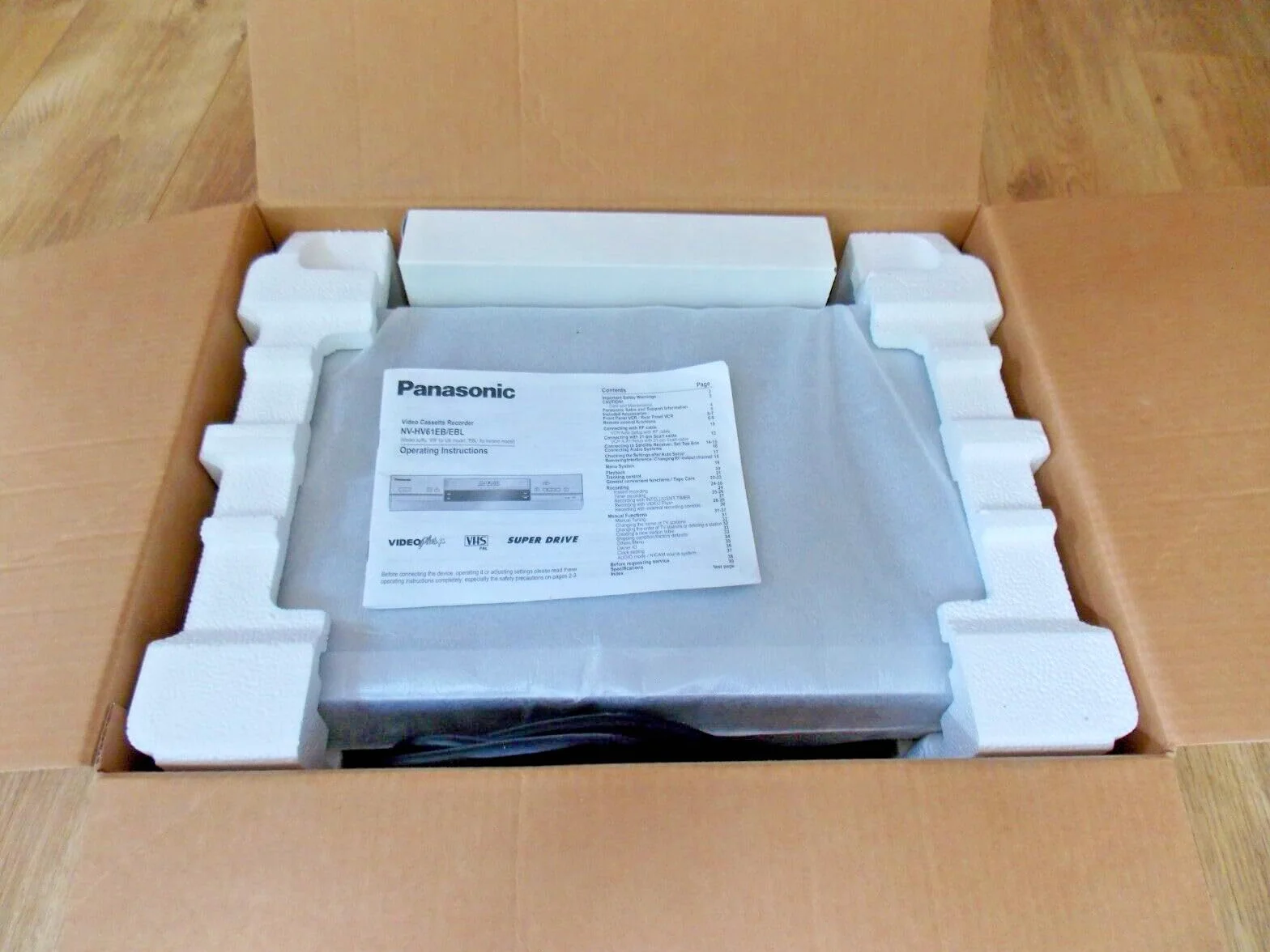 Panasonic NV-HV 61 EG-K Videoregistratore VHS Nero