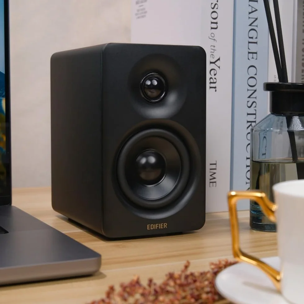 Edifier M60 Altoparlante Multimediale, Bluetooth 5.3, 66W RMS, Audio Hi-Res & Wireless, LDAC, 3" Bassi & 1" Tweeter, Ingressi USB-C & Aux, Pannello Touch Sensibile, Casse Desktop Compatto, Nero