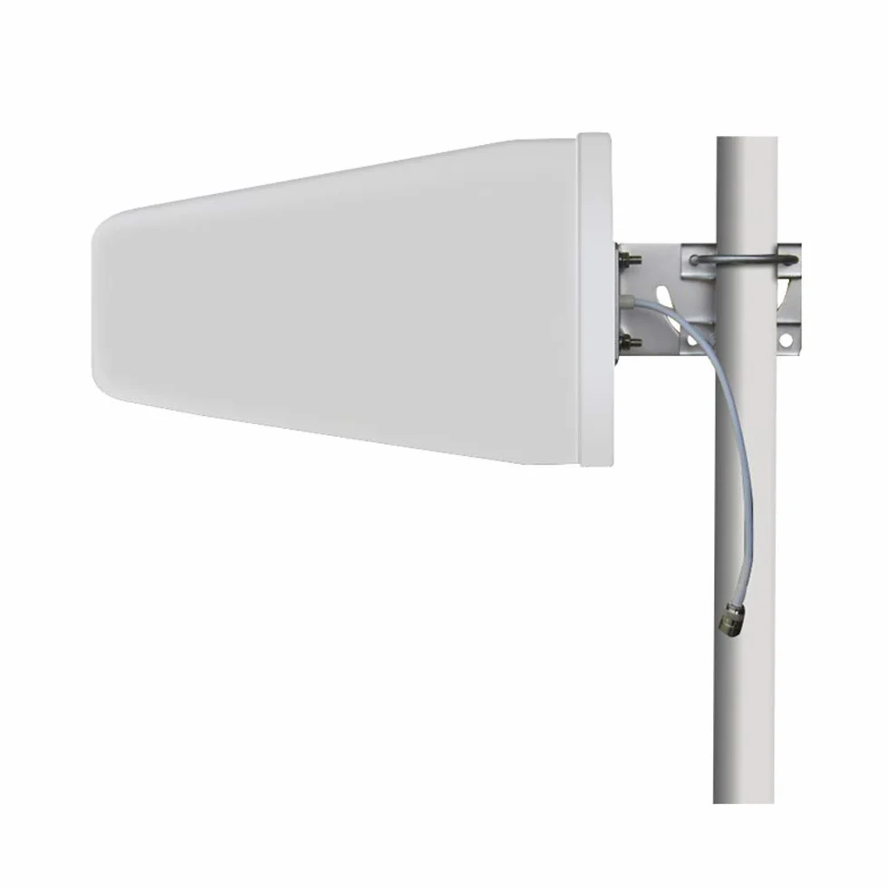 Amplificatore Segnale Cellulare Ripetitore 4G 5G, 5 Bande 800/900/1800/2100/2600MHz, Tre Antenne Interne