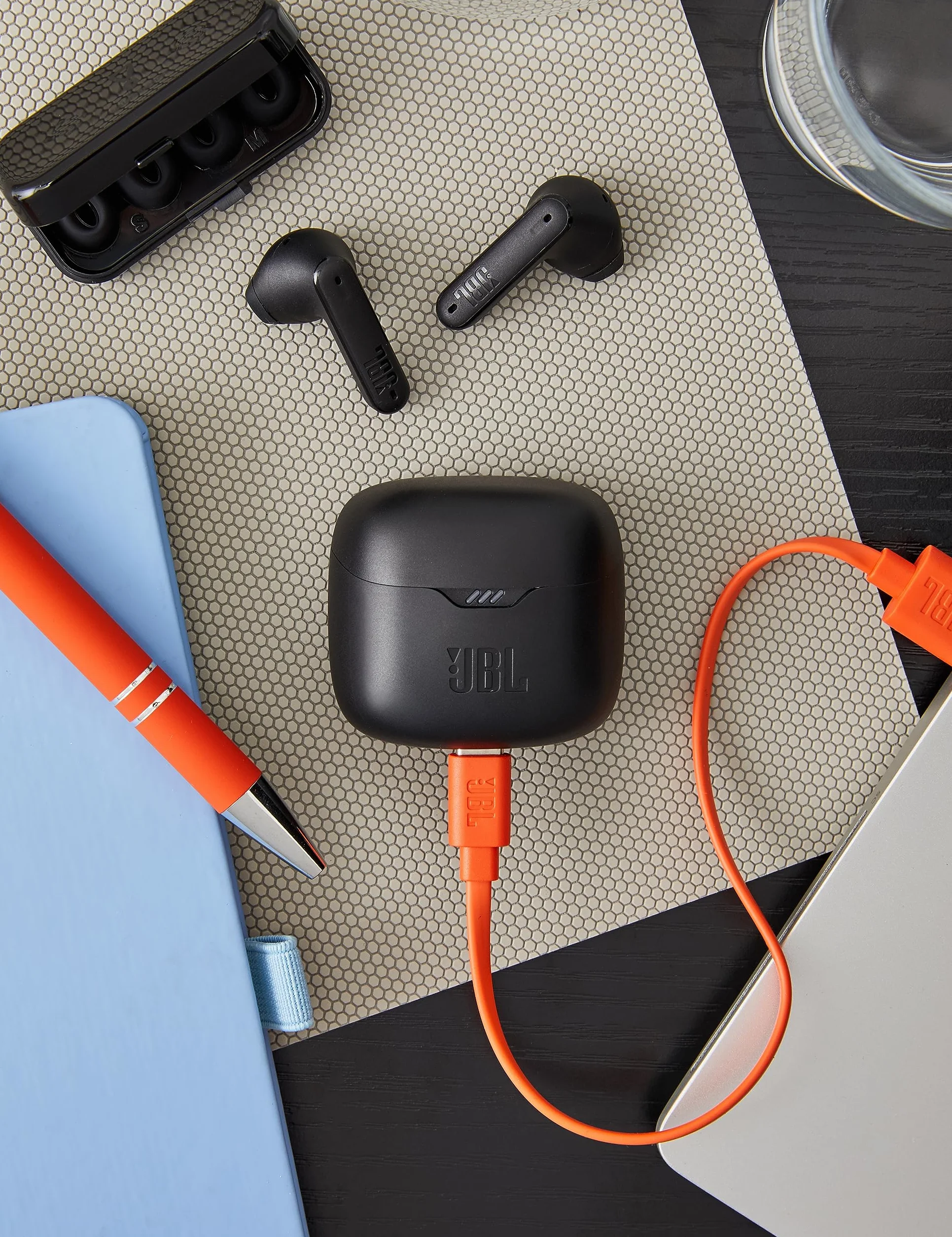 JBL Tune Flex TWS Auricolari In Ear True Wireless Cancellazione Attiva del Rumore IPX4 8+24h Autonomia Custodia Ricarica Nero