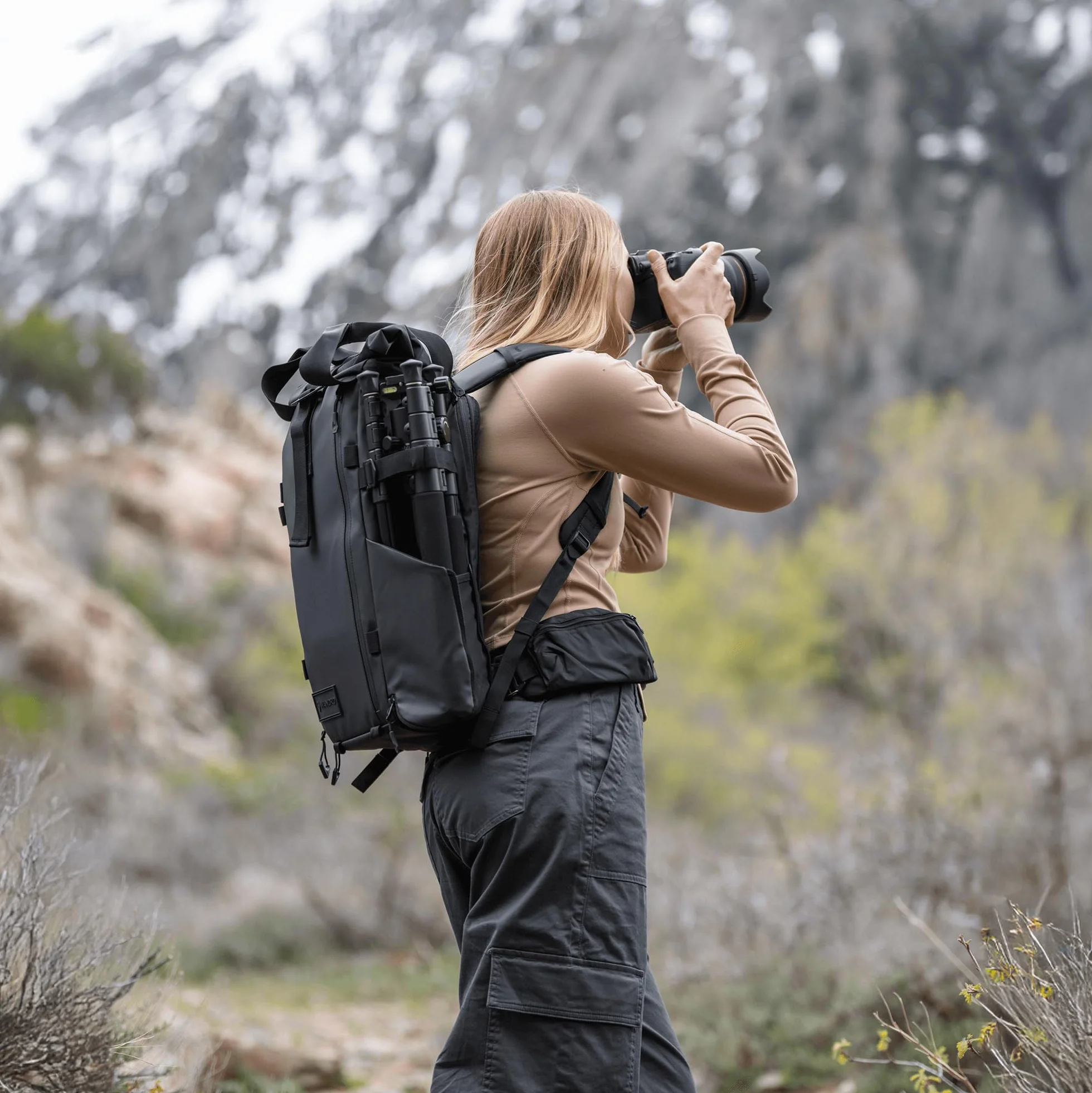 WANDRD PRVKE 31L V4: zaino per fotocamera e set fotografico, zaino da viaggio e fotografia resistente alle intemperie, il pacchetto include borsa da 31 l, cubo per fotocamera, cinghie in vita e