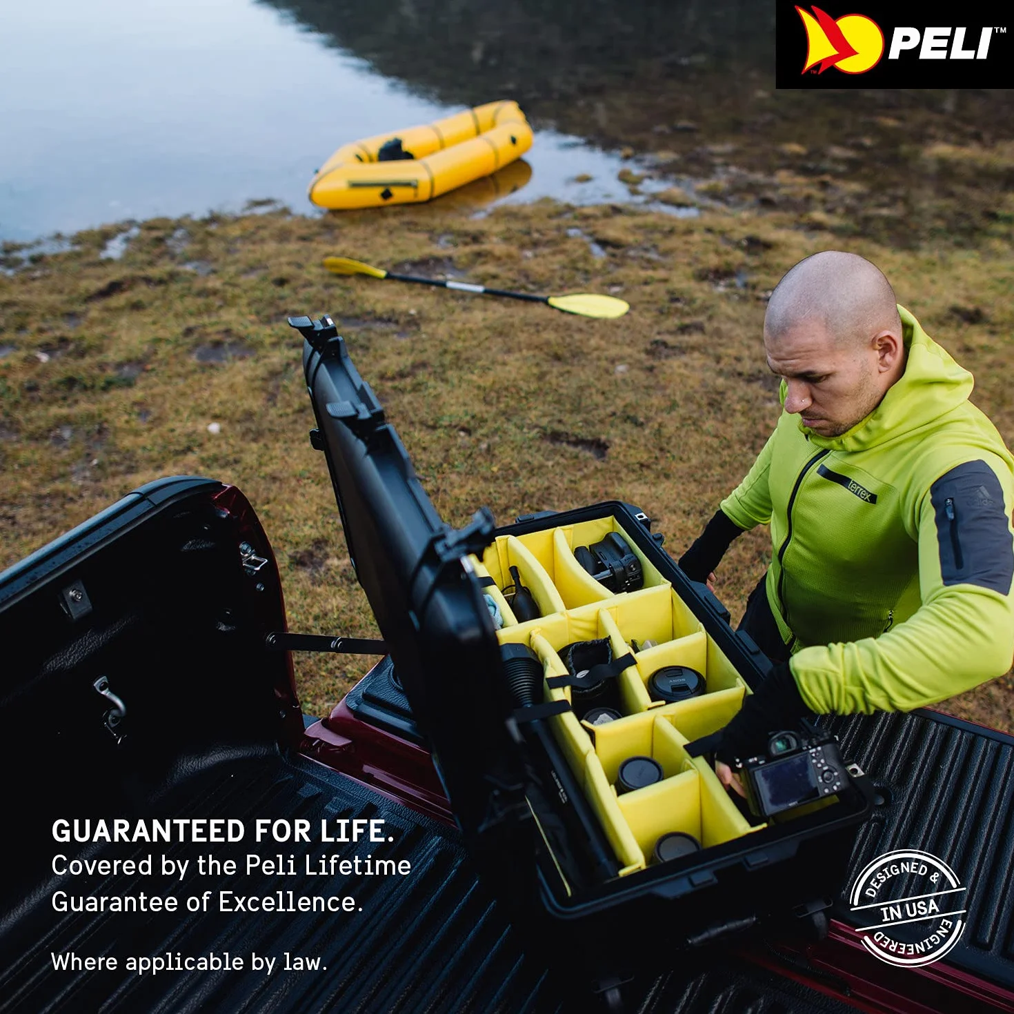 PELI 1637 Air Trolley Protettivo Leggero per Camera e Droni, Impermeabile e resistente alla polvere, 89L di Capacità, Fabbricato in USA, Senza Schiuma, Colore: Giallo