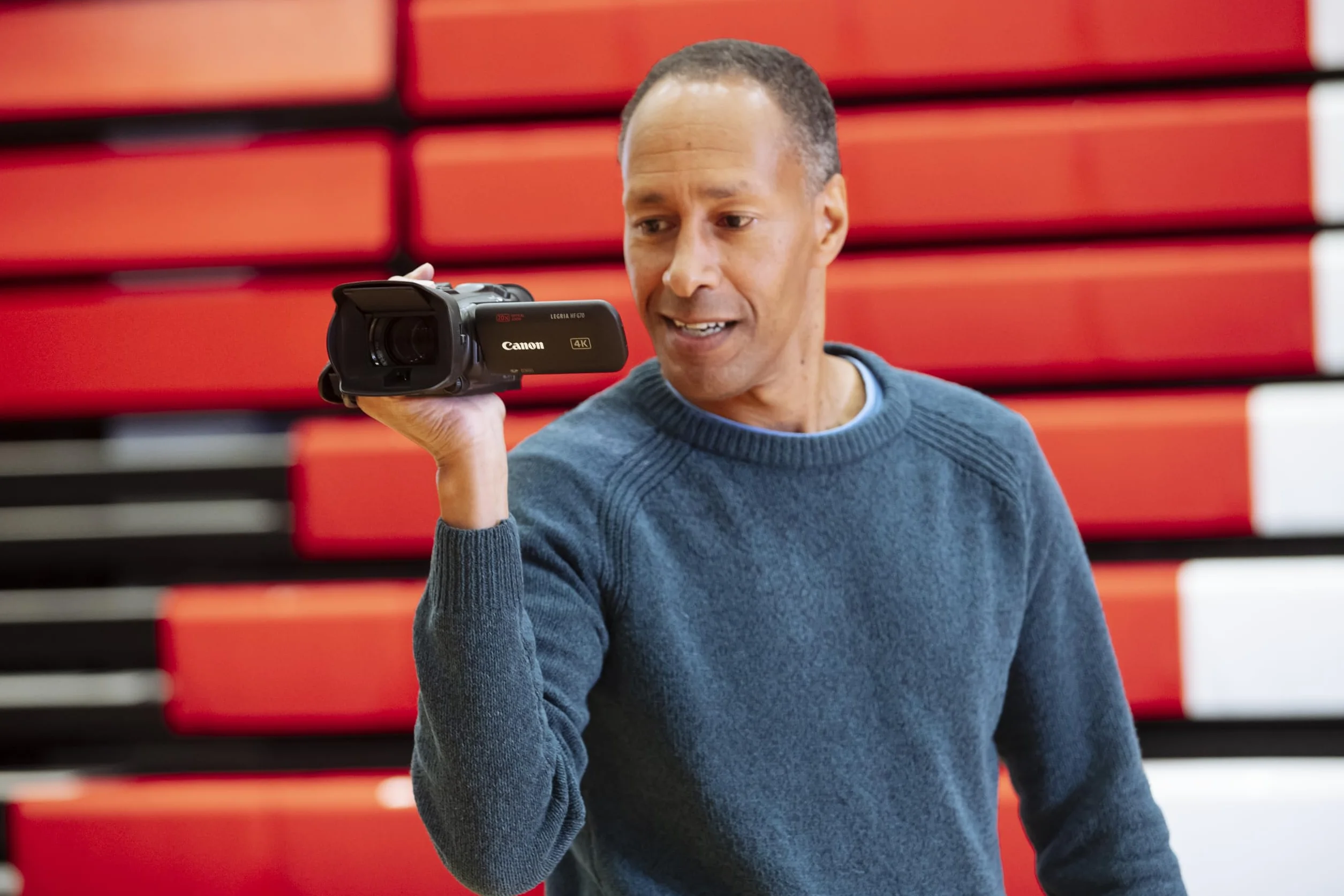 Canon videocamera Legria HF G70, 4K UHD con zoom ottico stabilizzato 20x, Auto Focus, slow motion, timelapse e doppio slot SD, Nero