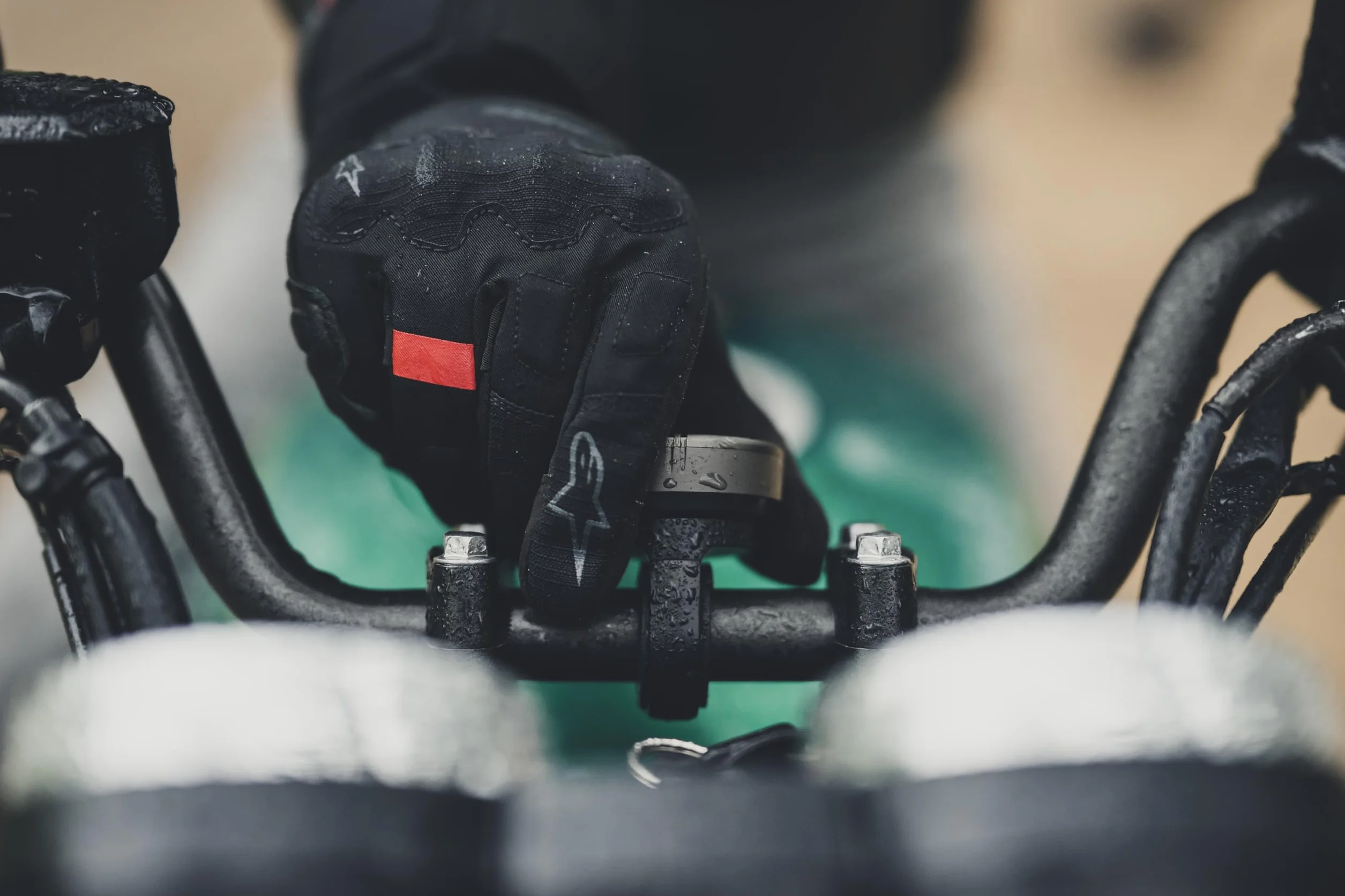 Beeline Supporto Morsetto Manubrio per Moto II Metallo Anodizzato 22,2-31,8 mm Montaggio Girevole