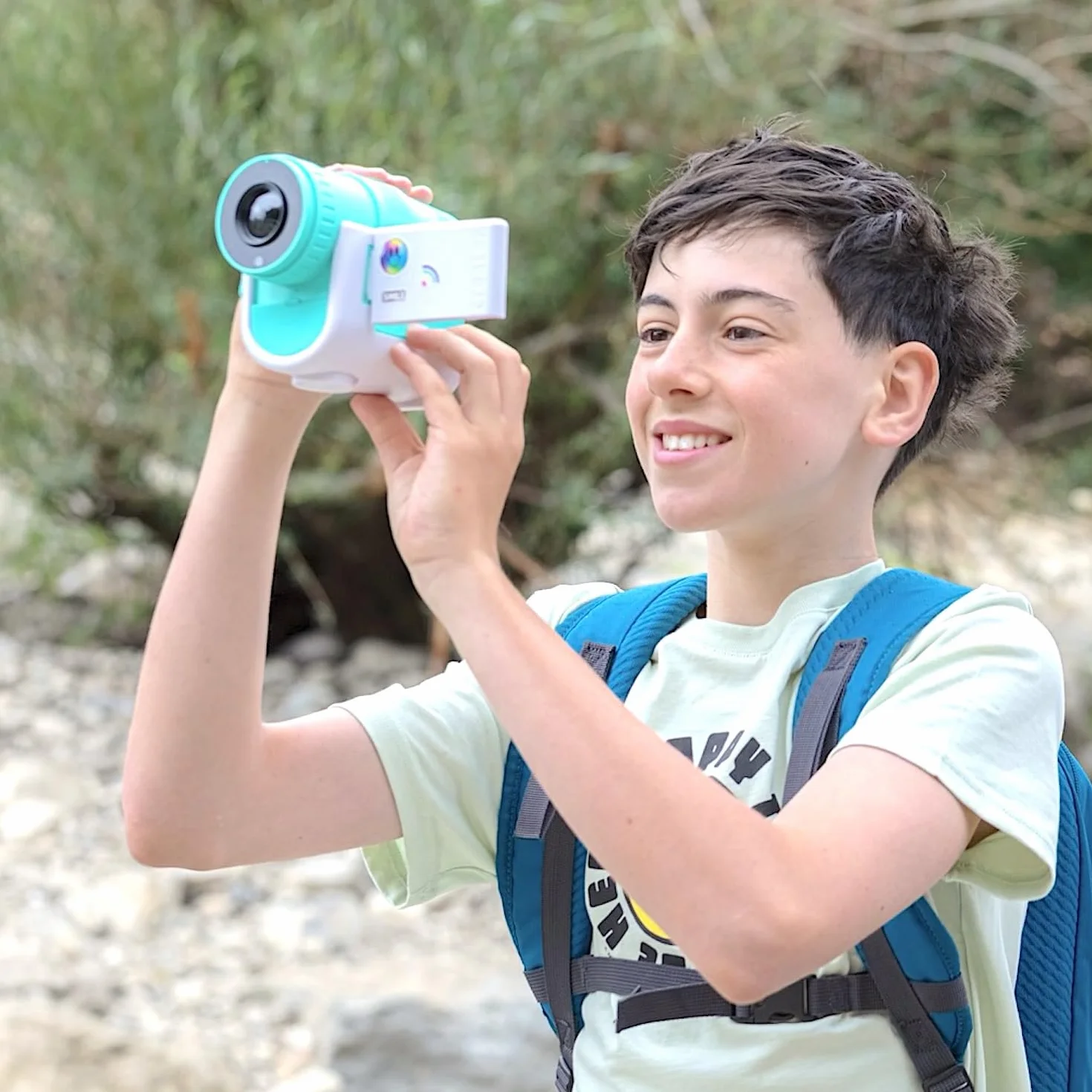 Canal Toys - Videocamera Proiettore Blu per Bambini 3 in 1 - Cattura i tuoi Momenti preferiti e Proiettali - Regalo Bambina e Bambini 8 Anni in su - Funzione Cast Telefono - 27 Effetti - CLK 039