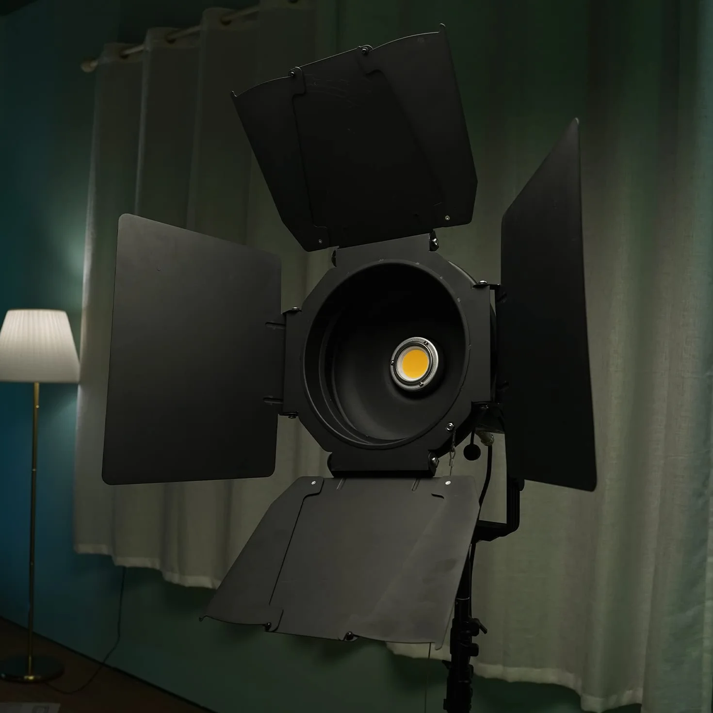 Aputure F10 Barn-Doors - Porte da Fienile per LS 600 Series, LS 300 Series, LS 120 Series, Compatibili con Montaggio Bowens