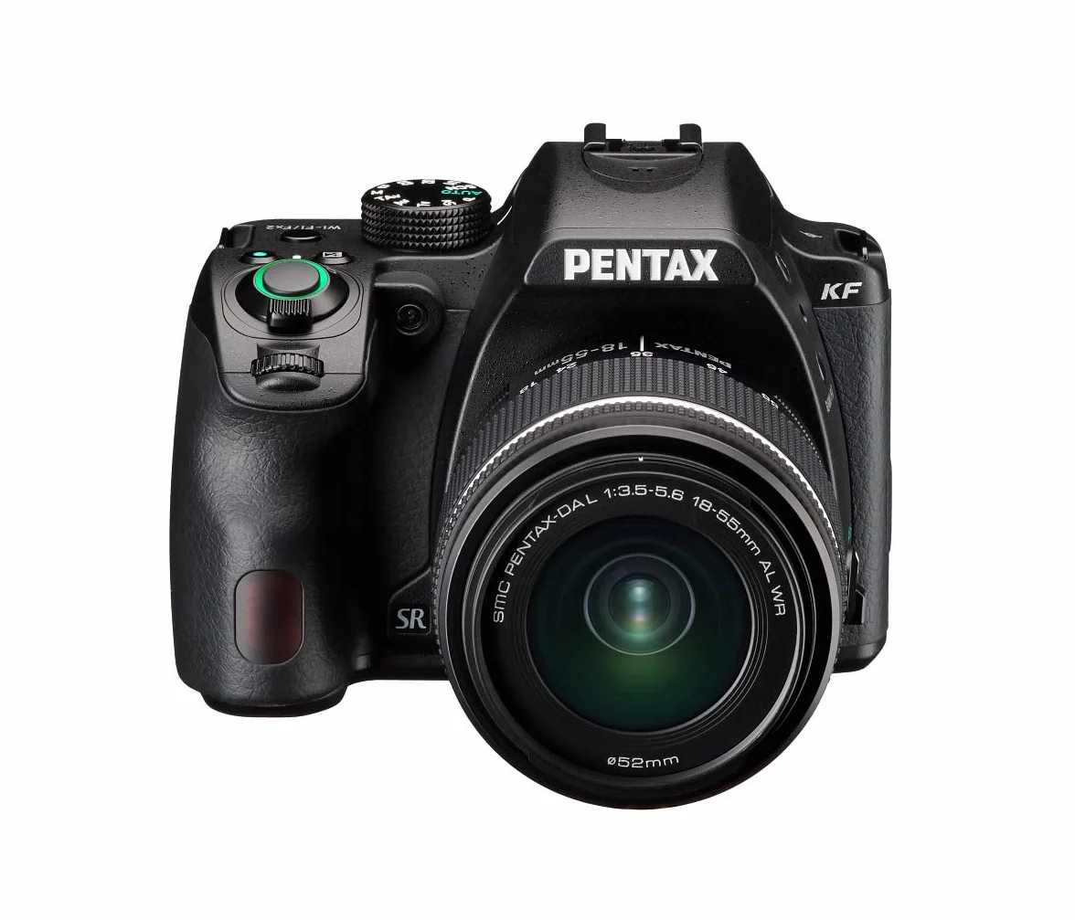 PENTAX KF APS-C kit 18-55 WR,Fotocamera reflex digitale tropicalizzata,Monitor LCD orientabile resistente alla polvere ed alle intemperie,Kit di colore Nero