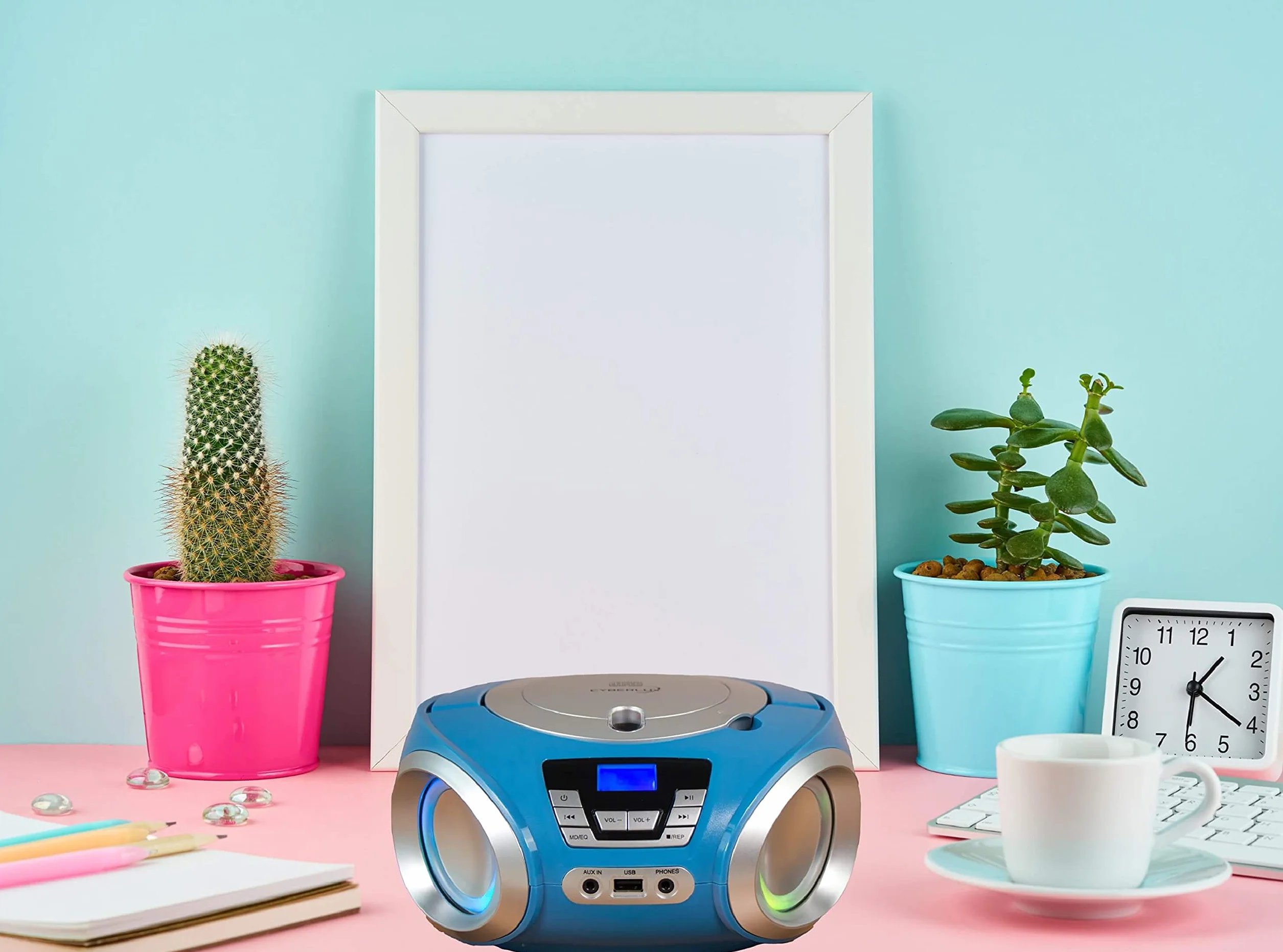 Lettore CD Portatile Con Illuminazione a LED, Radio Stereo FM, USB, MP3, Ingresso Cuffie e Aux In - Impianto Stereo Per Bambini