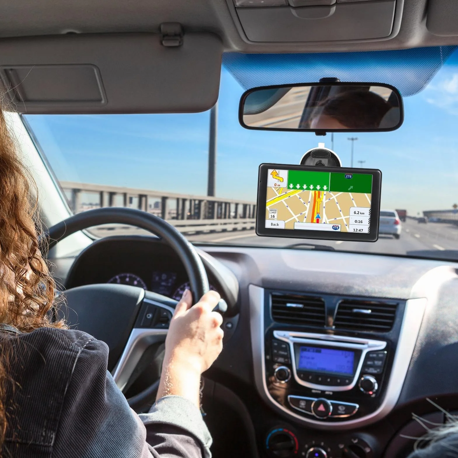 Navigatore Satellitare 7 Pollici GPS HD con Mappe UK e Europa, Aggiornamenti Lifetime, Guida Vocale, Avvisi Autovelox, Lane Assist