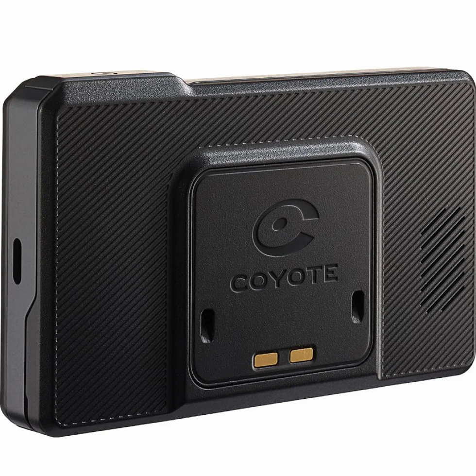 Coyote Max (Italia) – Assistente alla guida - Assistente vocale e schermo tattile da 4'' - Segnalazione superamento velocità - Controlli, pericoli, traffico e perturbazioni in tempo reale - Bluetooth