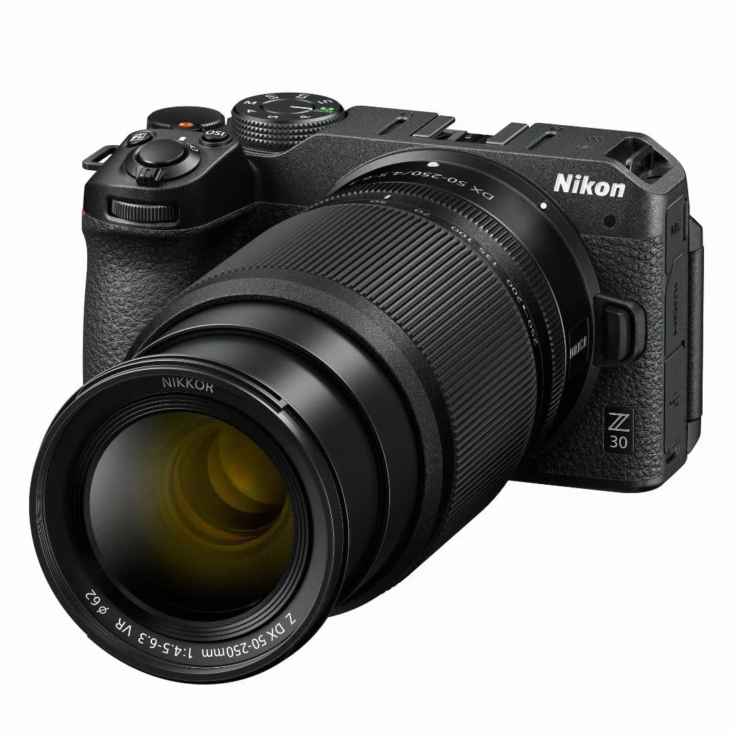Nikon Z30 + Z DX 16-50+50-250 VR + Lexar SD 64GB 800x Fotocamera Mirrorless, CMOS DX 20.9 MP,LCD Angolazione Variabile,Registrazione fino a 125min, Video 4K,Nero, [Nital V.I.P.: 6 anni di garanzia]