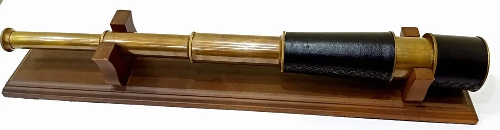 Cannocchiale vintage, marrone antico, lunghezza 45,7 cm, fatto a mano, da collezione, con base in legno